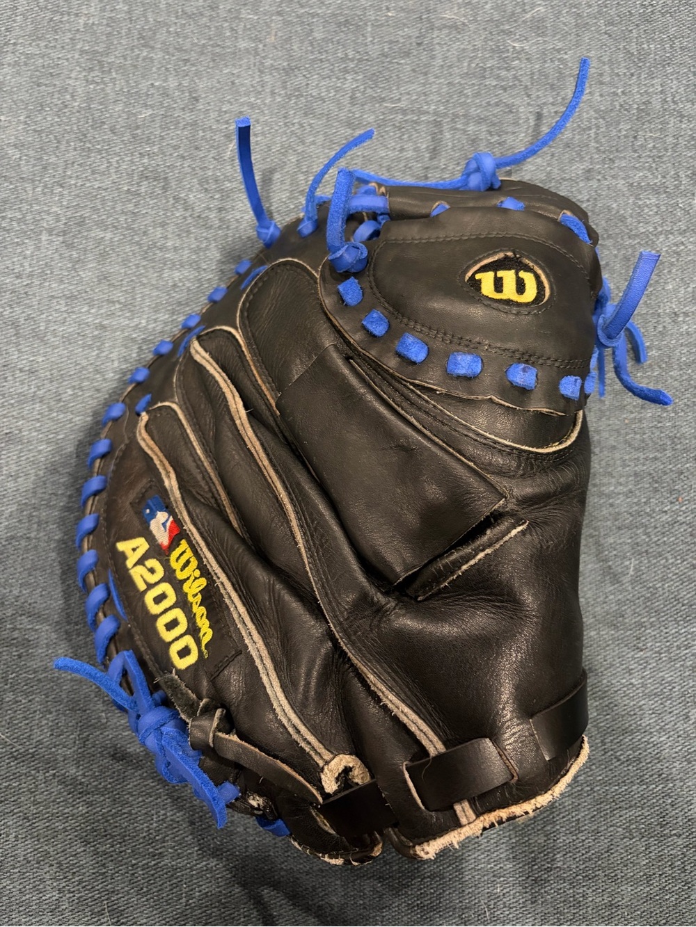 Wilson A2000 Cathers Mitt